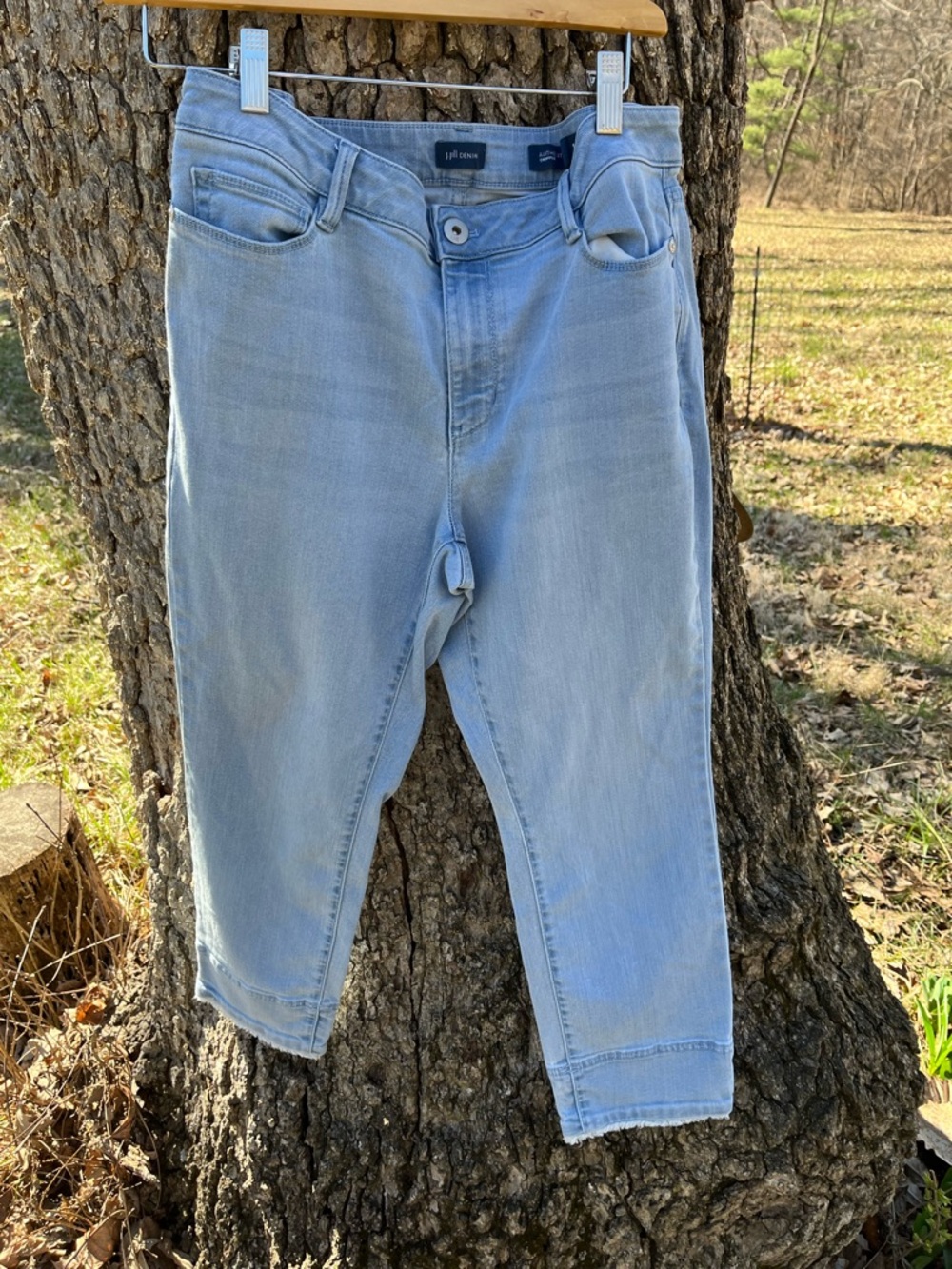 ⭐️J. Jill Cropped Jean in size 10 - Picture 5 of 6